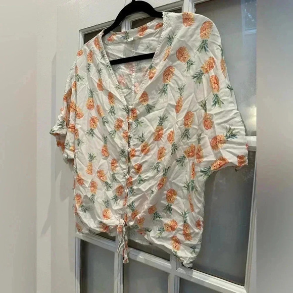 Beach Lunch Lounge Women’s Size Large L Pineapple Print Kelli Top Button Tie - Picture 2 of 11